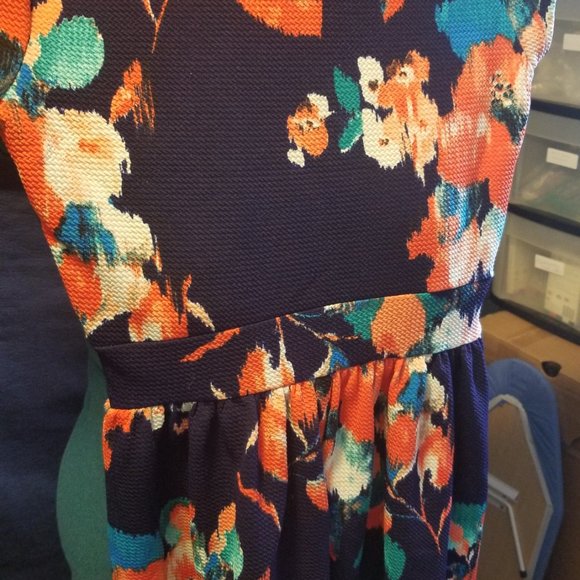 Three Pink Hearts dress - Picture 4 of 7